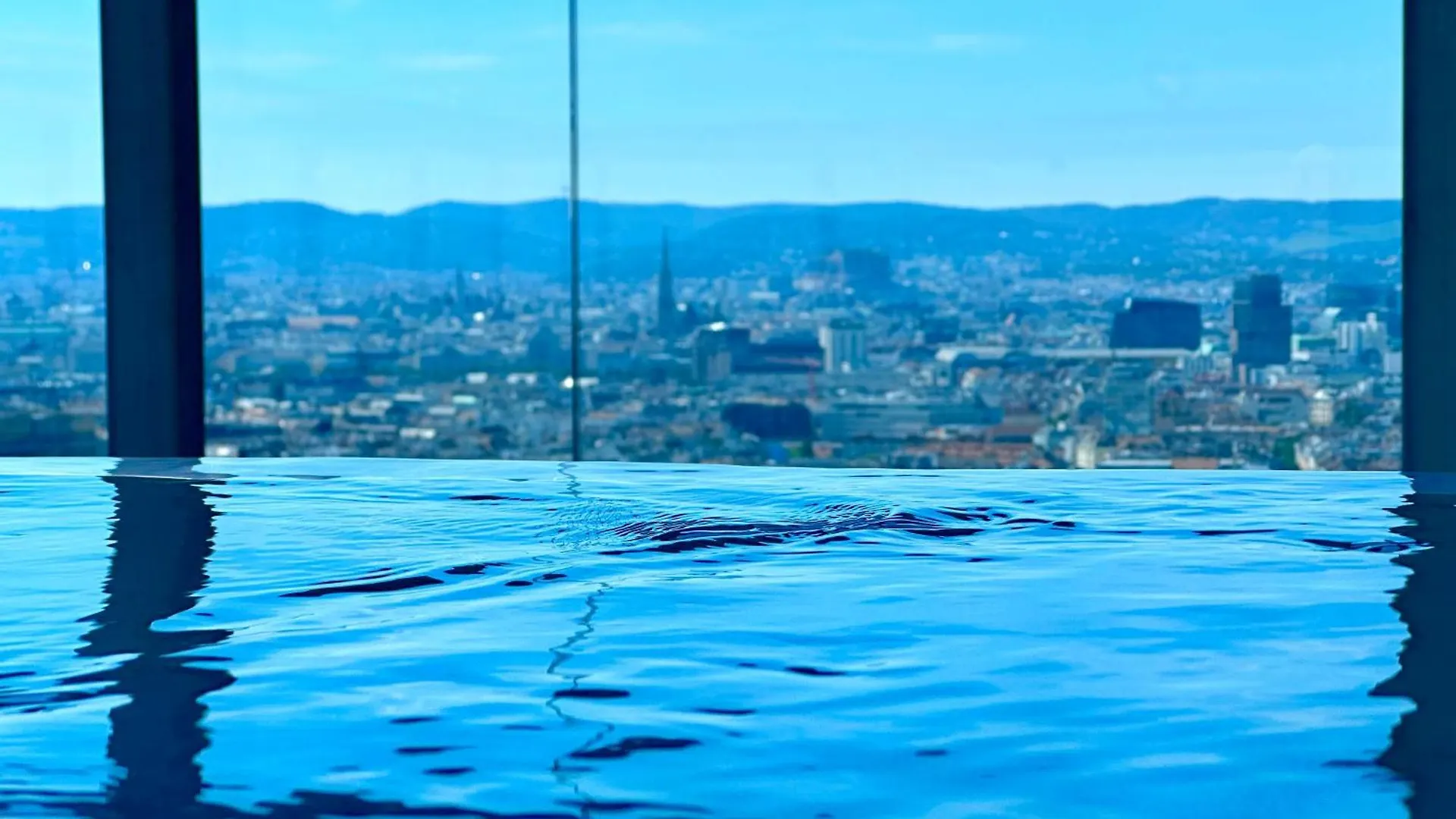 Panorama Sky Apartment I Rooftop Pool I Metro Station Wien Österreich